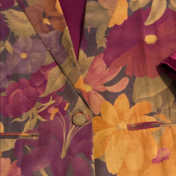 Fall-colored Long Blazer - Picture 3 of 5